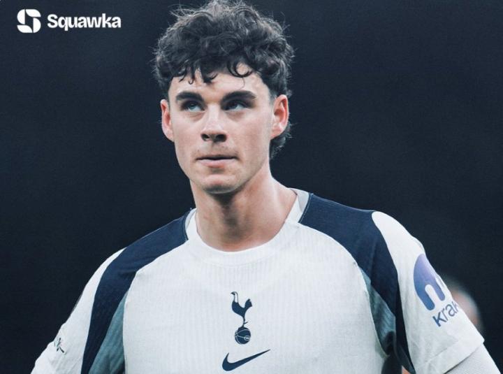 欧冠战场上的青春风暴:阿奇·格雷刷新热刺U21首发纪录。 体育新闻