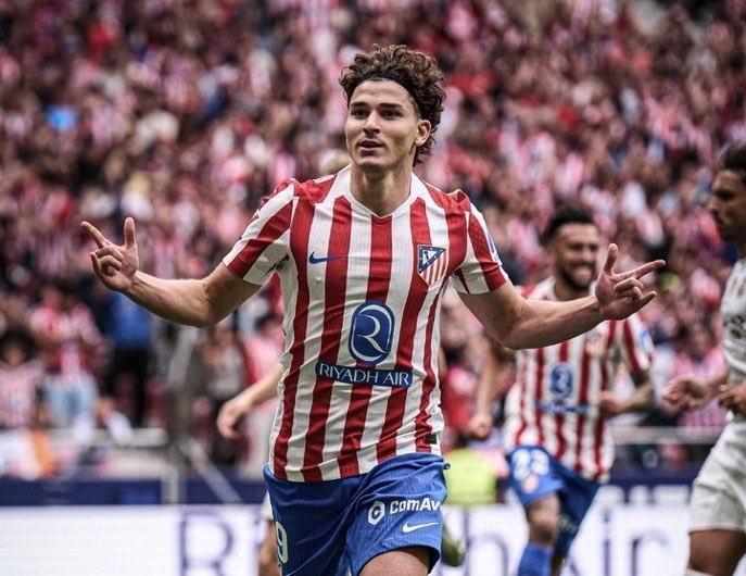 巴萨对小蜘蛛转会保持谨慎态度;记者透露费用的合理上限;市场变数仍需细致评估。 体育新闻