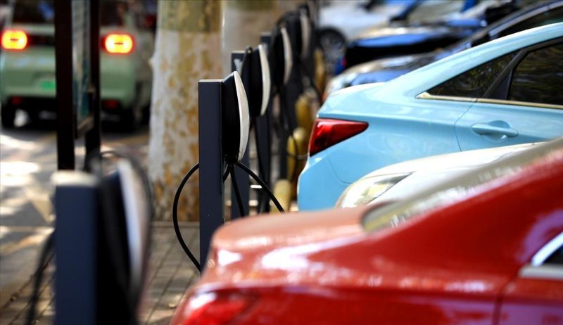  油价上涨钱包告急？为什么中国电车成了全球车主的“救命稻草” 新闻