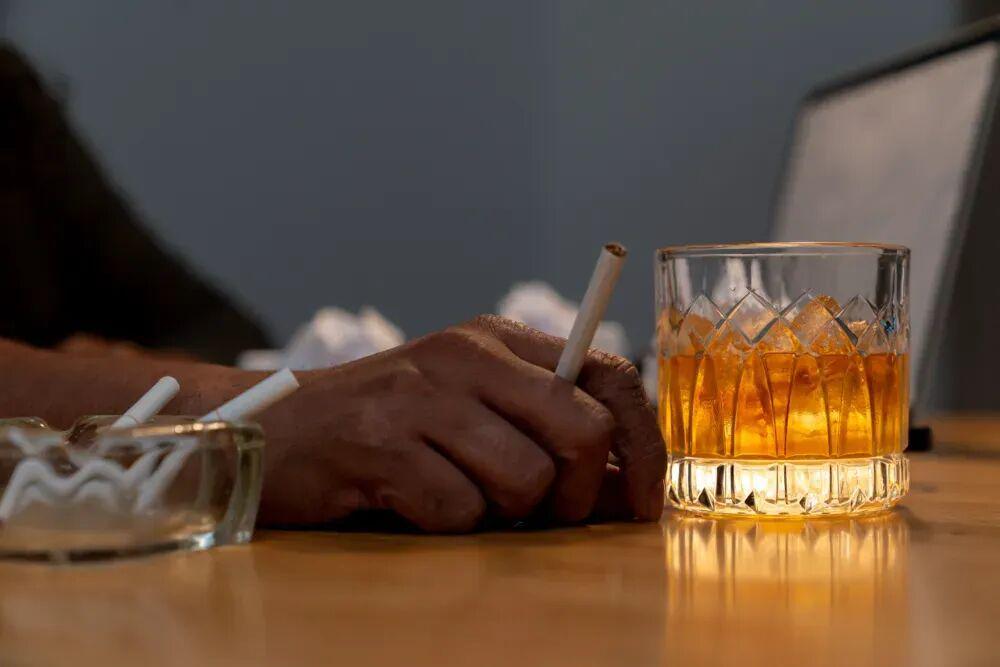  破解生育密码：精子RNA修饰与后代健康的深层关联 健康养生