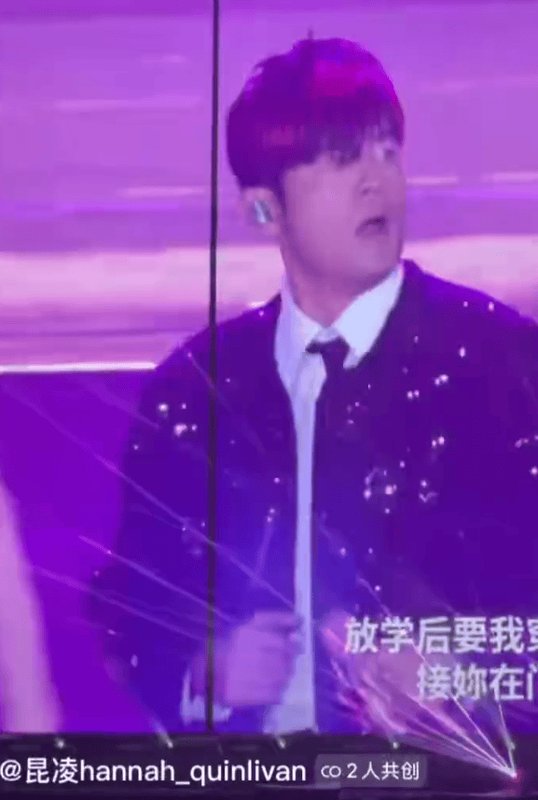  从舞台到家庭：解析周杰伦演唱会的「情感价值矩阵」与粉丝经济新范式 娱乐新闻