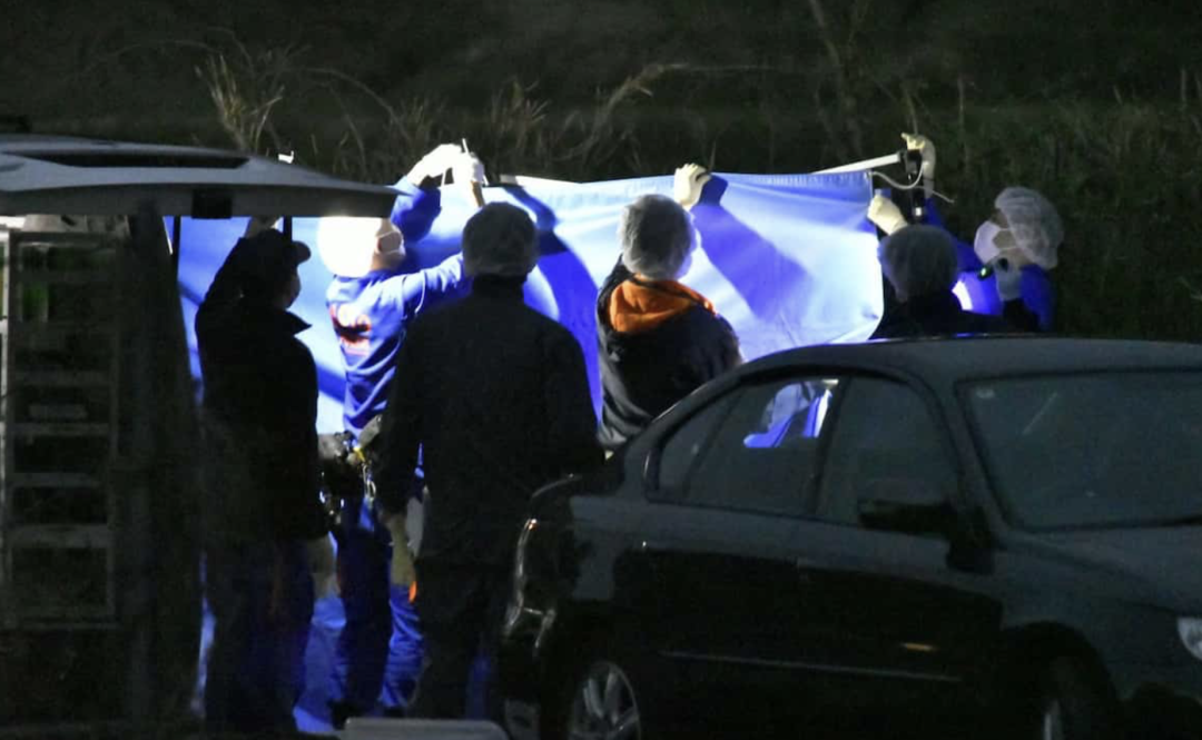  那个穿“84”号卫衣的男孩，再也没能走进教室 新闻