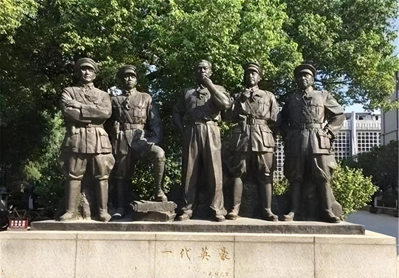  战略抉择：1967年西花厅密谈背后的风险管控逻辑 新闻
